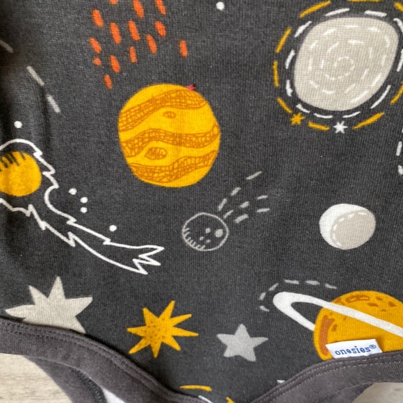 Baby Long Sleeve Space Onesie Size Newborn NEW - Picture 2 of 5
